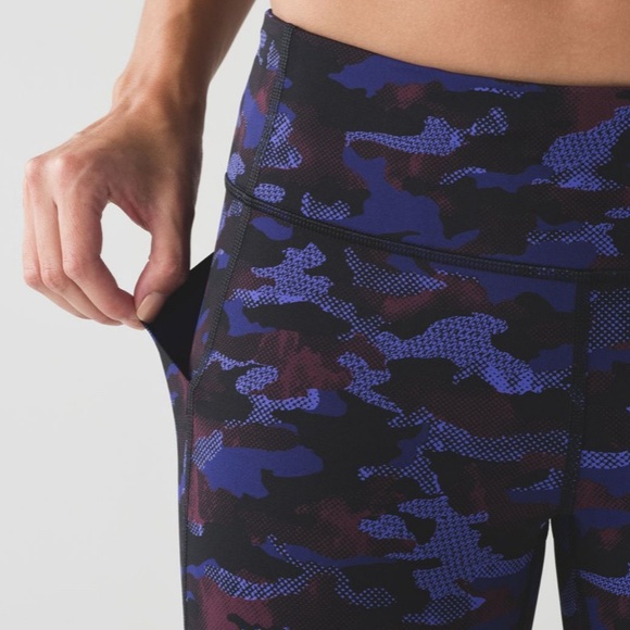 Lululemon Pace Rival Crop Hounds Camo Emperor Blue Black / Black 4 - Picture 4 of 11